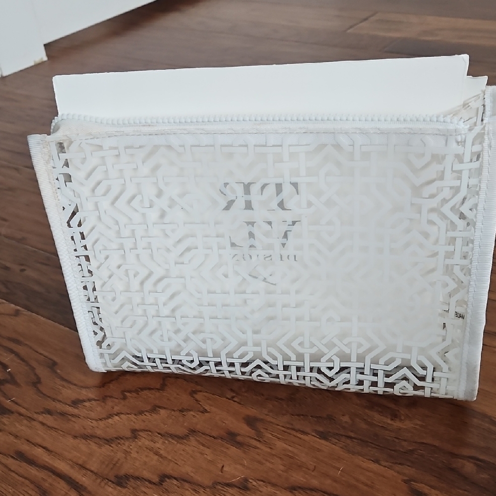 TRVL Design White Patterned Travel Cosmetics Bag